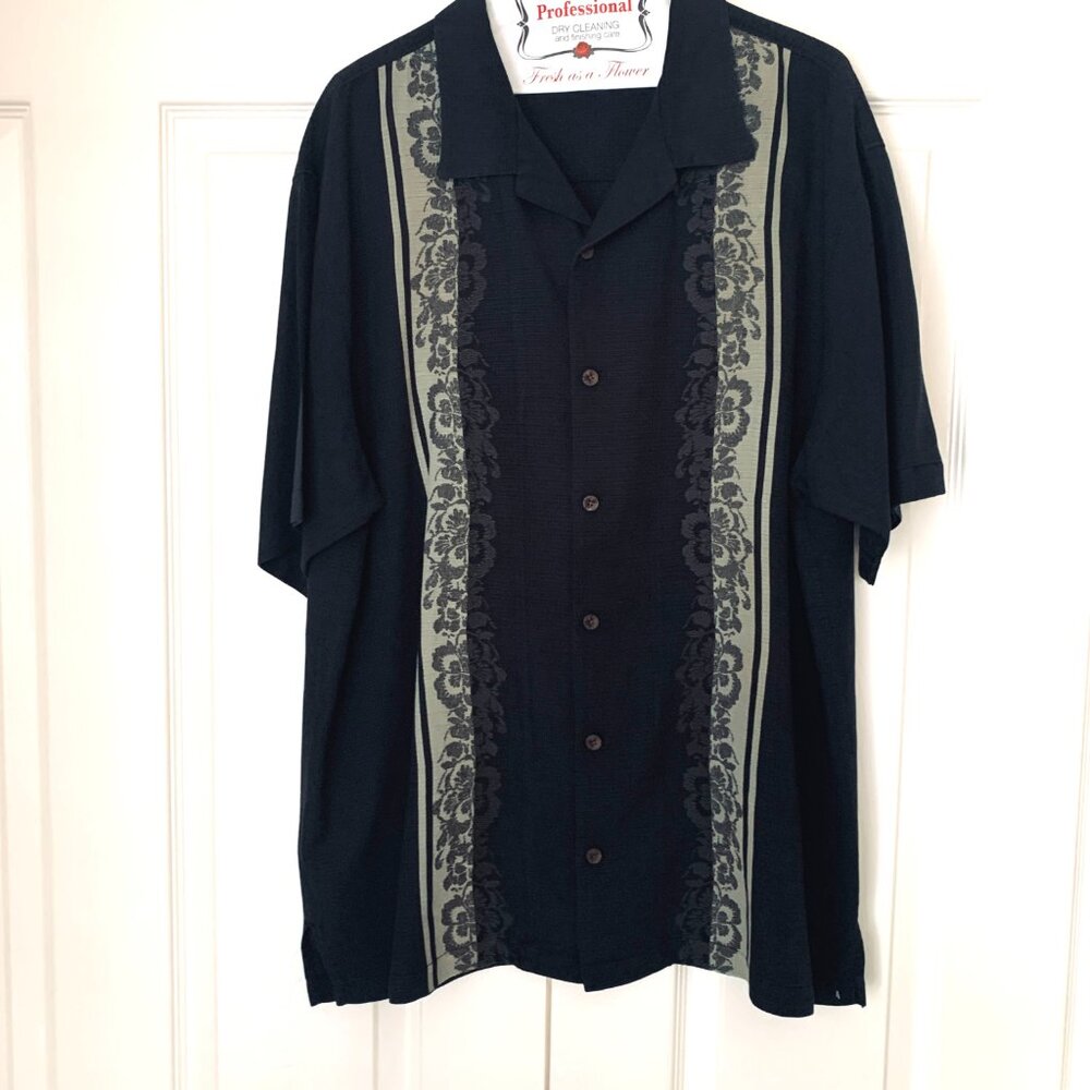 Tommy Bahama Black and Gray Casual Button Down Shirt